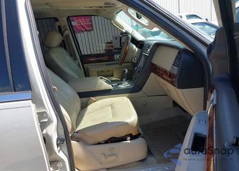 2006 Lincoln Navigator Luxury/Ultimate из США, поврежденный, VIN 5LMFU28586LJ17478